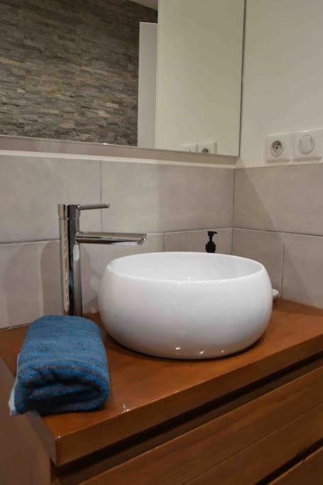Appartement T2 A Fabregas, Proche Des Sablettes Ла-Сейн-сюр-Мер Экстерьер фото